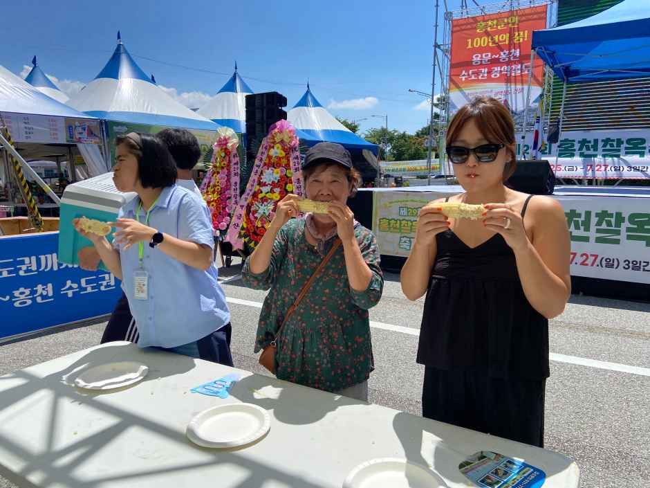 洪川モチトウモロコシ祭り 2