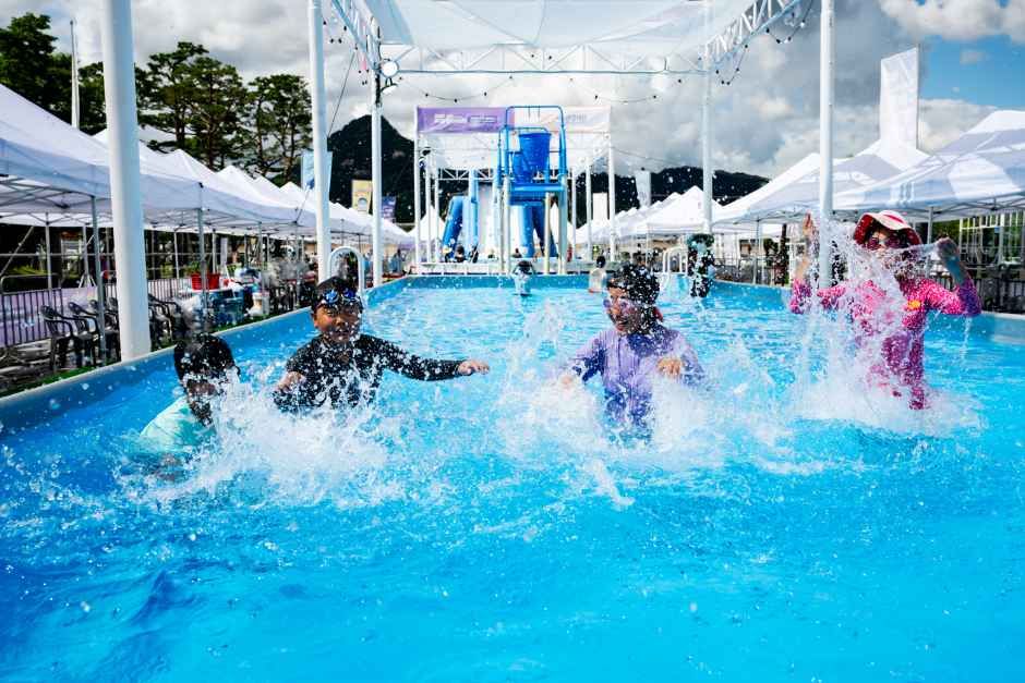 Seoul Summer Beach 5