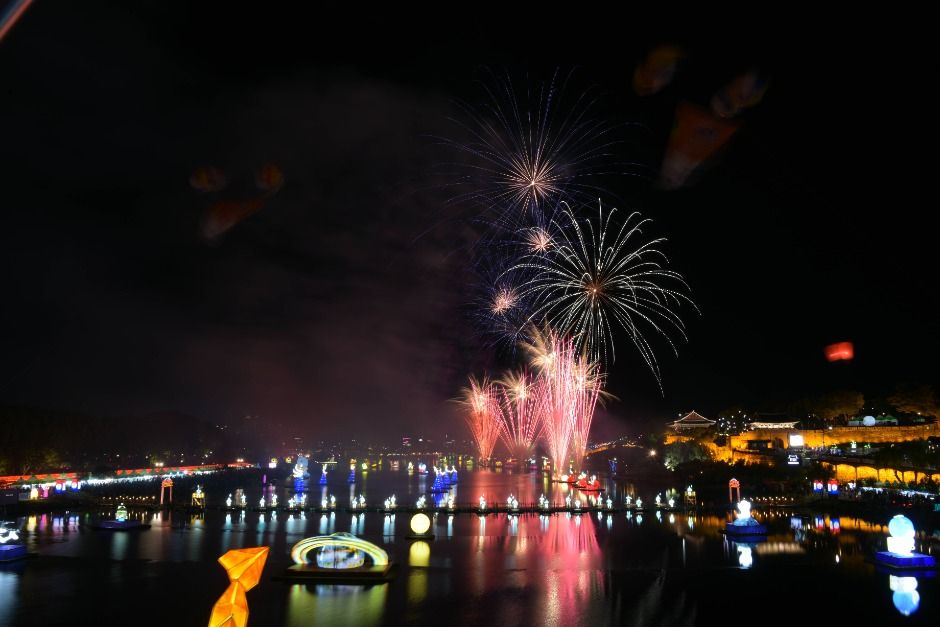晋州南江流灯祭り 4